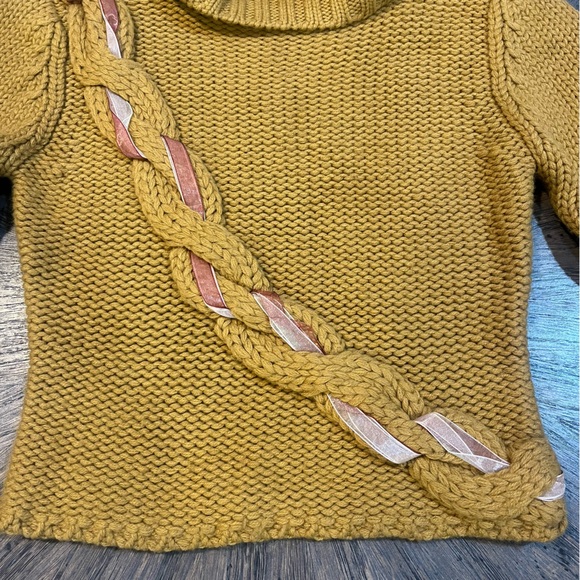 FiFi Collection Mustard Cable Knit Turtleneck Sweater Braiding Embellishment Med - Picture 6 of 13